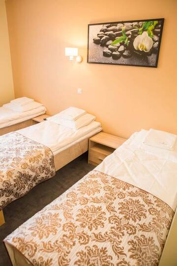 Фото номера Стандартный трехместный номер Отель Ankur Hotell г. Муствеэ 9